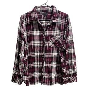 Women’s Well Worn Flannel size‎ XL maroon/purple, white, black button down